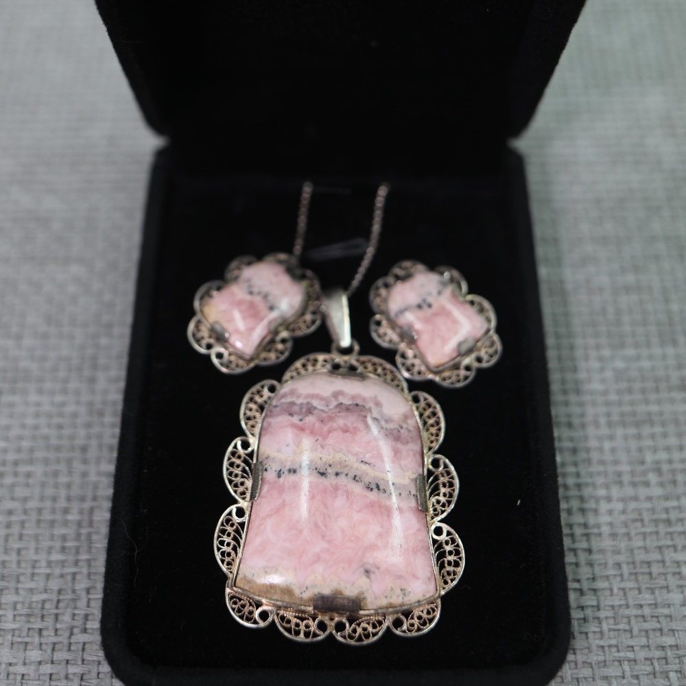 Necklaces and Earring set